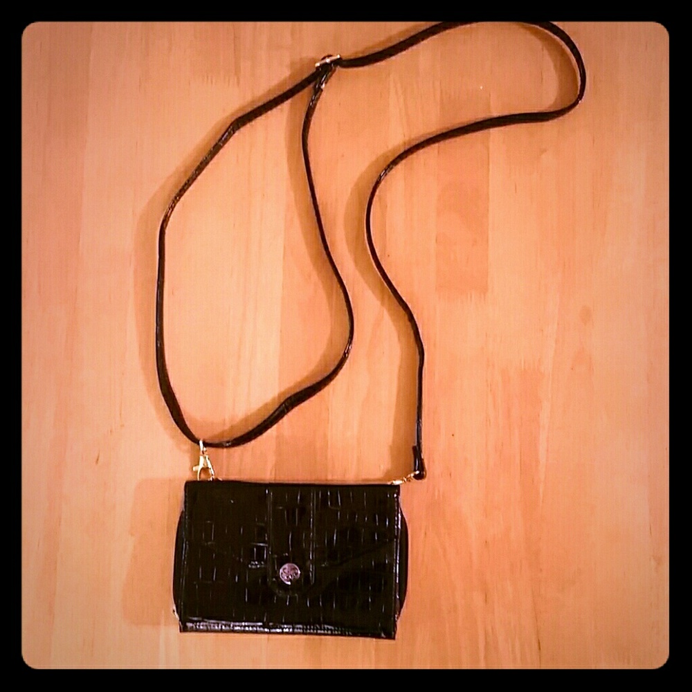 Samantha Brown Black Travel Wallet